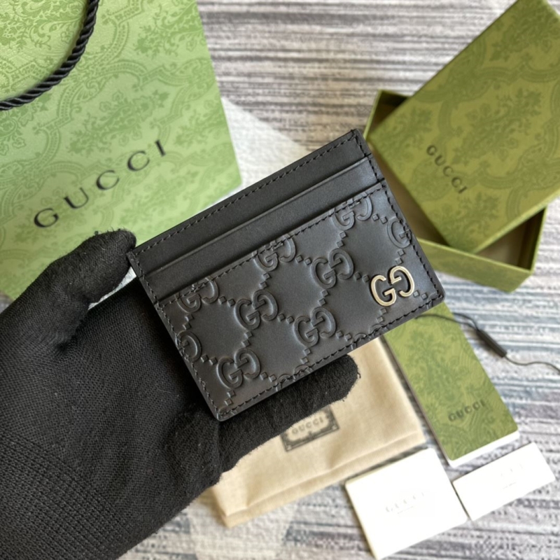 G*u*i wallets & purse